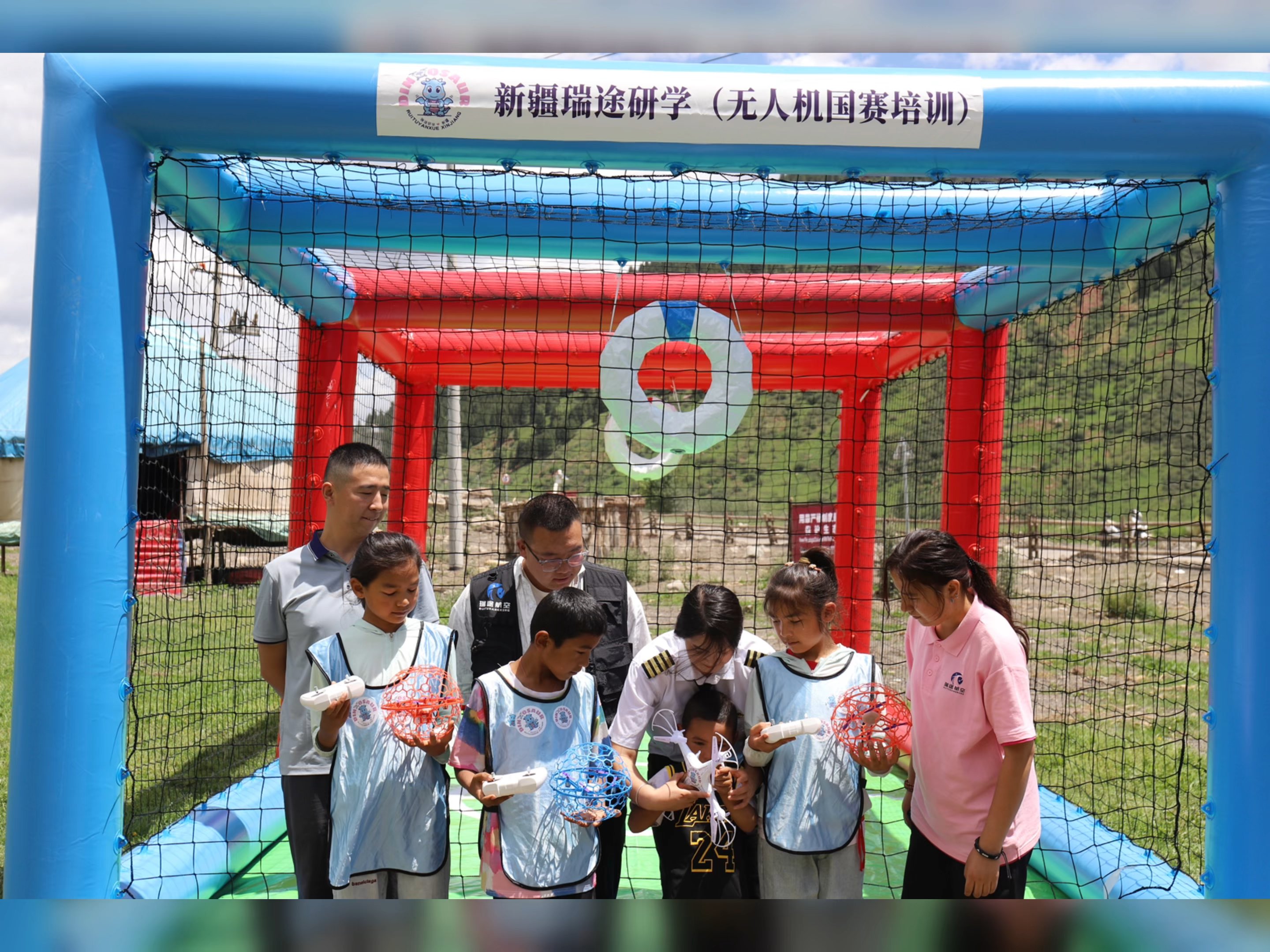 包含中国足球地方竞赛日益丰富,激发基层群众参与热情的词条 包含中国足球地方竞赛日益丰富,激发基层群众参与热情的词条