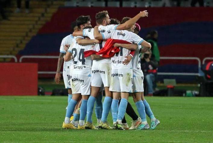 包含西甲进攻火力全开,精彩配合和精彩进球不断出现的词条 包含西甲进攻火力全开,精彩配合和精彩进球不断出现的词条