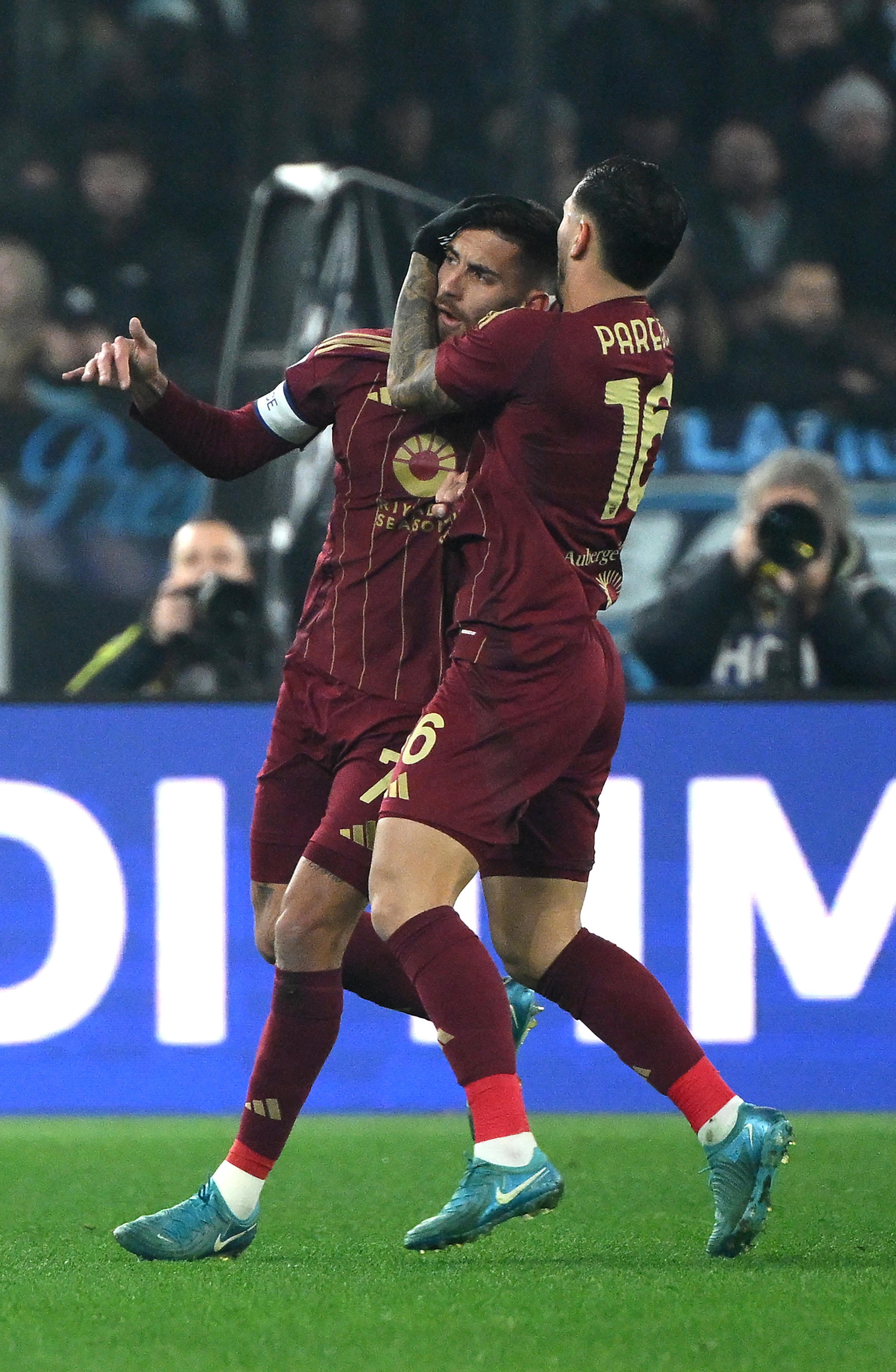 包含意甲大战中，战术创新助力精彩进球不断刷新纪录的词条