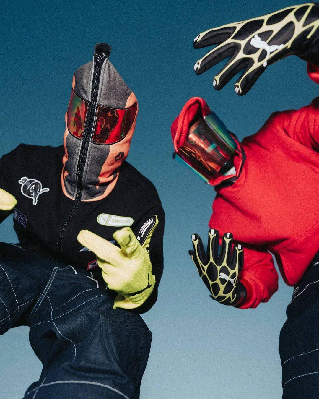 包含赛车服饰潮流：激发粉丝创意的词条