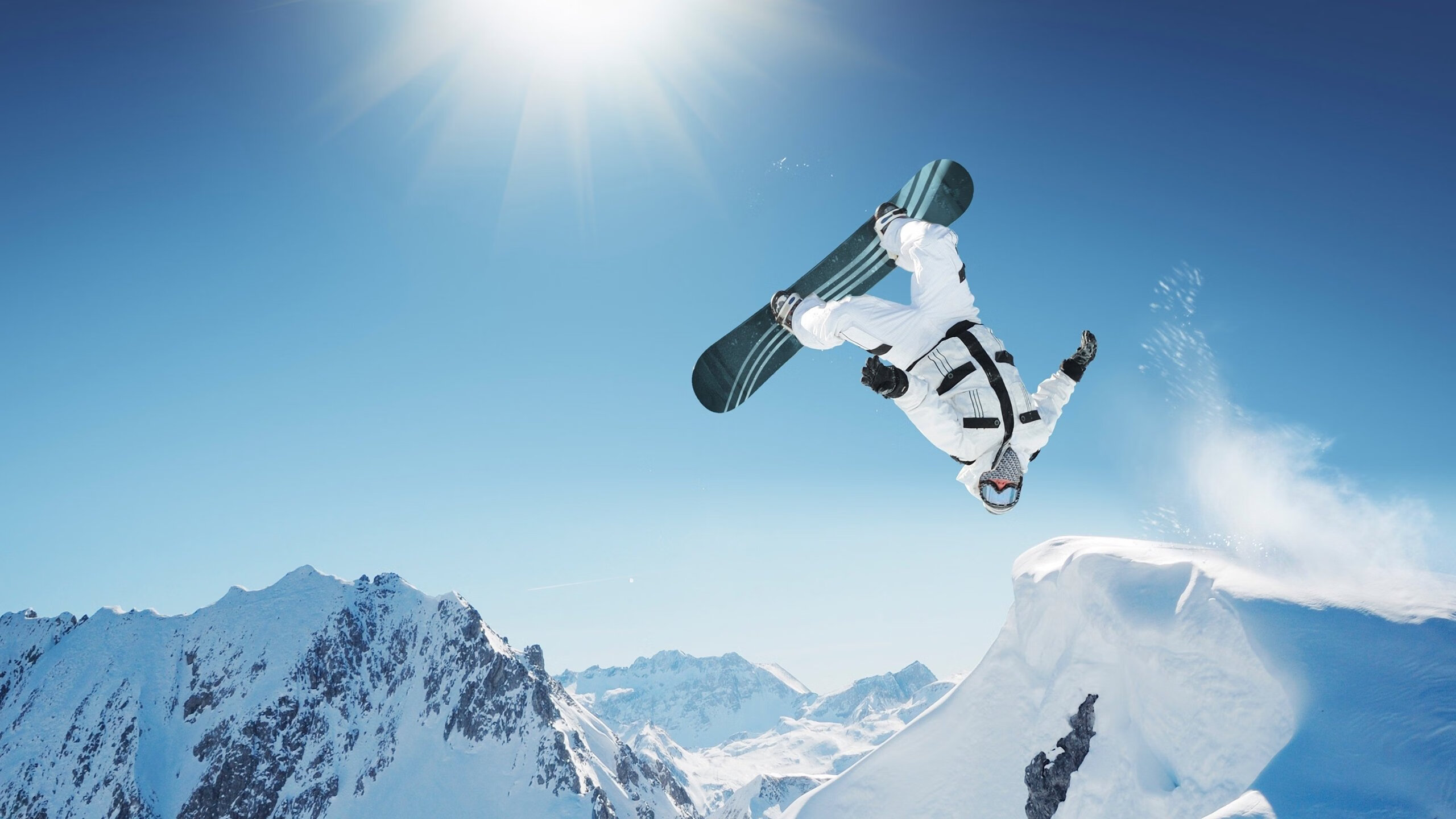 米兰体育登录-2020年季后赛：库里的双手“血手”绝杀让对方彻底崩溃！，库里出手瞬间